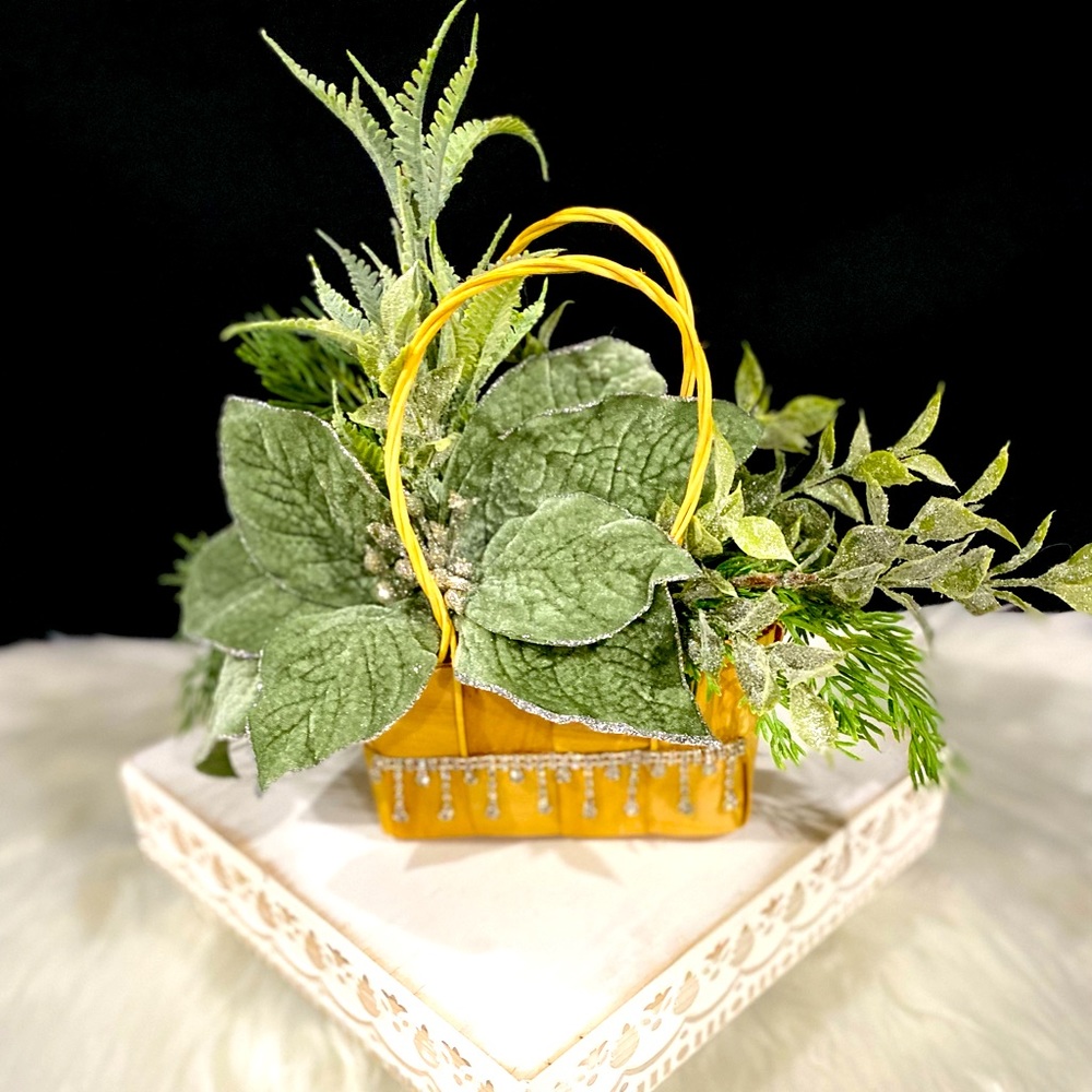 New Lil’ Poinsettia Small Artificial Christmas Basket Floral Arrangement Cl